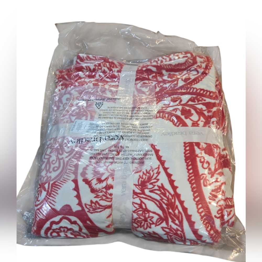 Vera Bradley - Oversized 66" x 94" Fleece Filigree Paisley Key Throw Blanket NEW - Picture 3 of 6